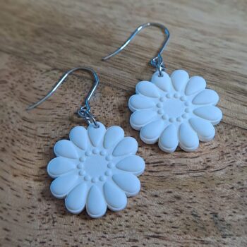 MARGUERITES sur crochets