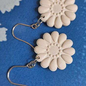 MARGUERITES sur crochets
